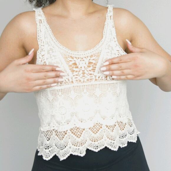 Issi Crochet Top Small - Picture 3 of 5